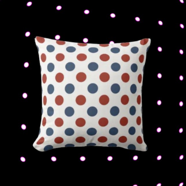 Polka Dot Marine en Rood Kussen (Creator heeft geüpload)