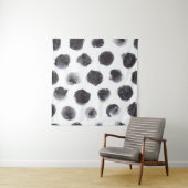 Polka dot patroon: zwart, grijs. wandkleed (In situ)