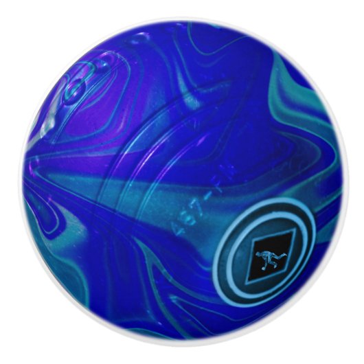 Polka Dot Precision: De Blauwe Lawn Bowl Keramische Knop (Voorkant)