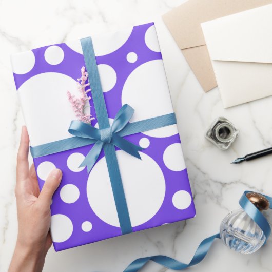 Polka Dots in Paars en wit Cadeaupapier (Geschenken)