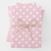 polka dots in pastel pink inpakpapier vel (In situ)