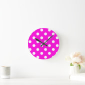 Polka dots magenta #FF00DC Ronde Klok (Huis)