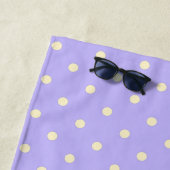 Polka dots & stippen lavender en geel strandlaken (In situ)