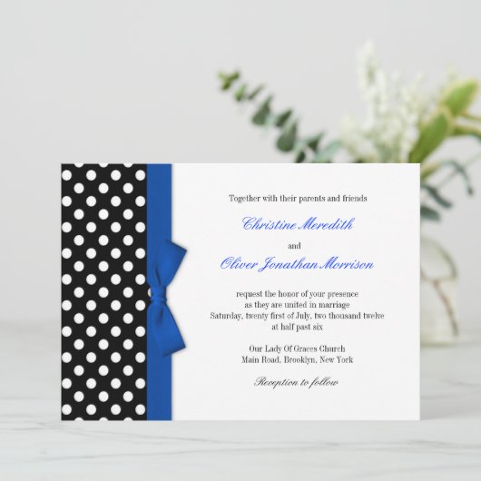 Polka Dots with Blue Bow Weddenschap Kaart (Staand voorkant)