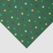 Polka harten op bosgroen tissuepapier (Detail)