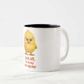 Pollito enfadado – “Back off, I’m having a bad egg Tweekleurige Koffiemok (Voorkant rechts)