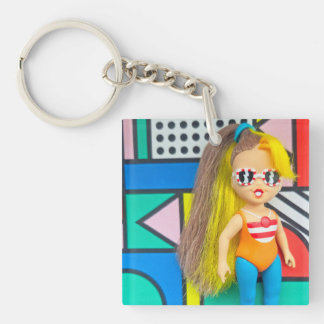 Polly met kleurrijke geo sleutelhanger
