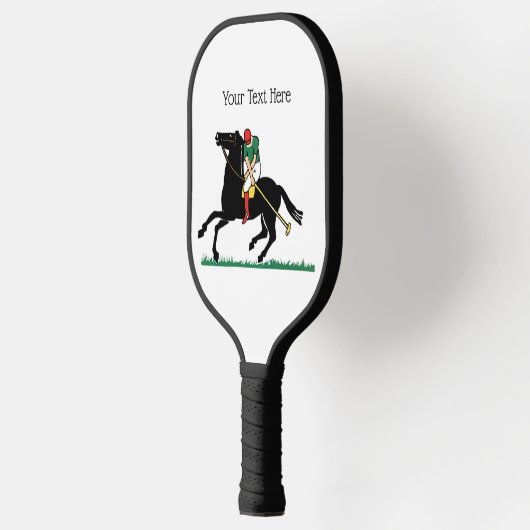  polospeler op grote Pony Pickleball Paddle (Links)