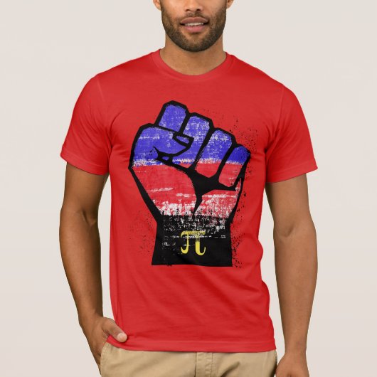 Poly Pride Verzet T-shirt (Voorkant)