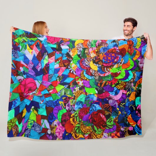 POLYNESISCHE PATRONEN FLEECE DEKEN (In situ)