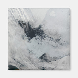 Polynya (open water) in het Zee Beaufort Magneet