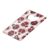 Pomegranaatplakken op wit creditkaart flessenopener (Achterkant Gekanteld)