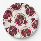 Pomegranaatplakken op wit papieren bordje (Voorkant)