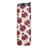 Pomegranaatplakken op wit thermosbeker (Gedraaid links)