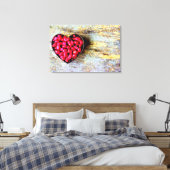 "Pomegranates Heart Fruit" Kutfoto. Bestel nu Canvas Afdruk (Insitu (Slaapkamer))