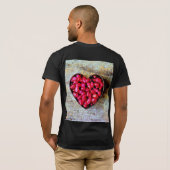 "Pomegranates Heart Fruit" Kutfoto. Bestel nu T-shirt (Achterkant volledig)