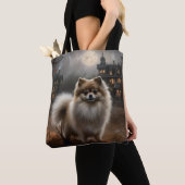 Pomeranian Halloween Griezelen Tote Bag (Dichtbij)