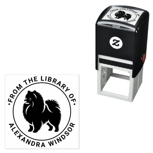 Pomeranian Pom Hond Staande Silh Bibliotheek Boek  Zelfinktende Stempel (In situ)