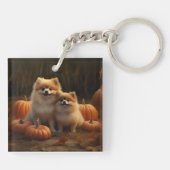 Pomeranian Puppy Herfstvreugde Pompoen Sleutelhanger (Achterkant)
