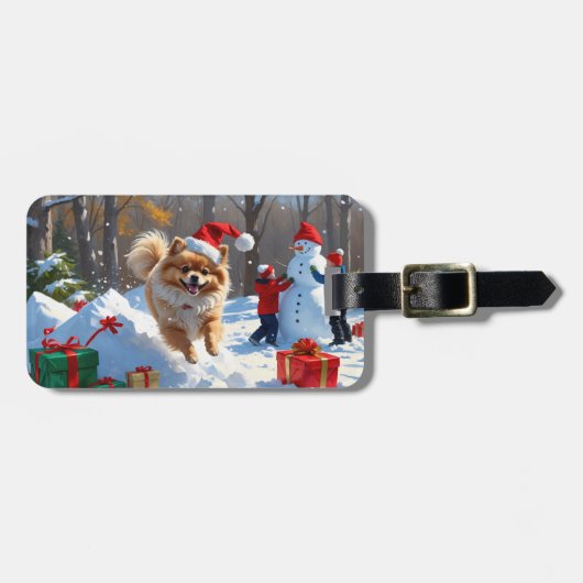 Pomeranian Rent in de Sneeuw met Kerstmuts Bagagelabel (Voorkant horizontaal)