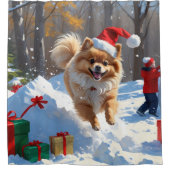 Pommerse hardlopen in de sneeuw met kerst Pet Douchegordijn (Voorkant)