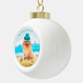 Pommerse Hond op het strand Keramische Bal Ornament (Rechts)