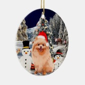 Pommerse Hond Zittend In Sneeuw Santa Hoed Lichten Keramisch Ornament (Rechts)