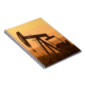 Pomp Jack Pumping Oil in West Texas, VS Notitieboek (Rechterzijde)