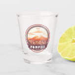 Pompeï ruïnes Italië Travel Art Badge Shot Glas<br><div class="desc">Pompeï vectorillustratie. Ooit een bloeiende en verfijnde Romeinse stad,  werd Pompeii begraven onder meters as en puimsteen na de catastrofale uitbarsting van de Vesuvius in 79 na Christus.</div>