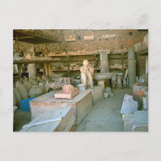 Pompeii, enkele van de graven artefacten briefkaart (Voorkant)