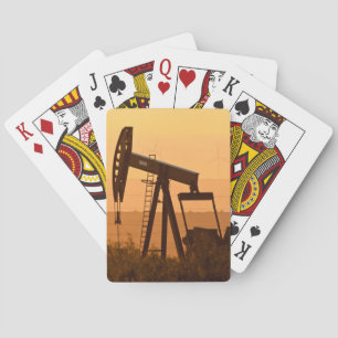 Pompinstallatie die olie pompt in West-Texas, VS Pokerkaarten