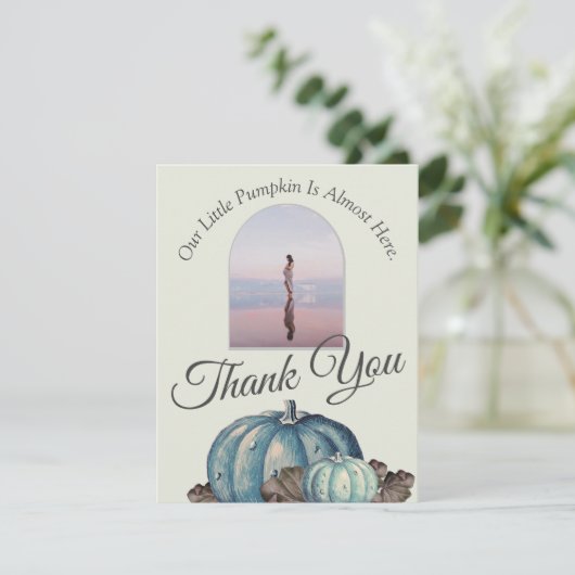 Pompoen Baby shower Lichtgrijze Blauwe Waterverf Bedankkaart (Staand voorkant)