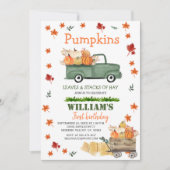 Pompoen, hooi, bladeren, Herfst Verjaardag Green T Kaart (Voorkant)