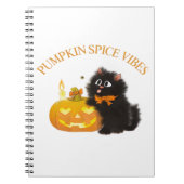Pompoen Spice Vibes, Halloween, zwarte kat, pompoe Notitieboek (Voorkant)