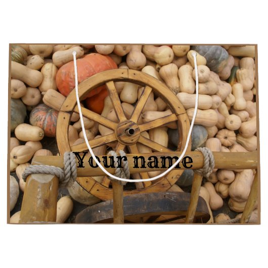 Pompoenen en wieltjes van de landelijke houten kar groot cadeauzakje (Voorkant)