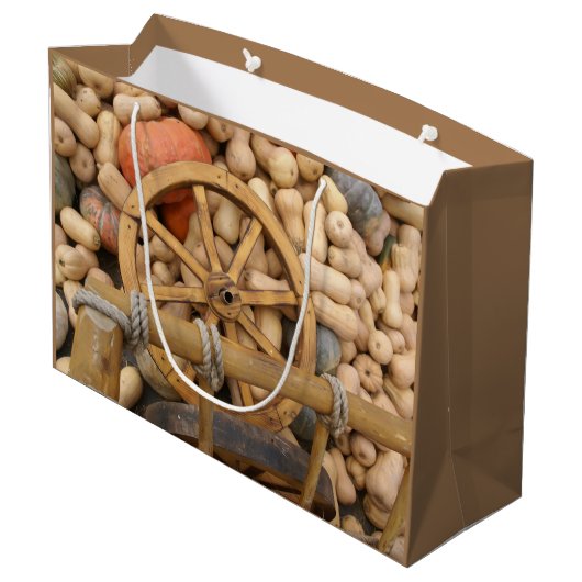Pompoenen en wieltjes van de landelijke houten kar groot cadeauzakje (Achterkant Gekanteld)