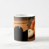 pompoenen en zonsondergang halloween spooky scène koffiemok (Center)