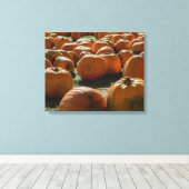 Pompoenen voor Halloween Canvas Afdruk (Insitu (Houten vloer))