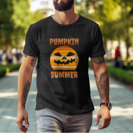 Pompoenzomer. Grappige halloween retro zonsonderga T-shirt
