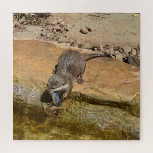 **"Pondside Feest: een otter en zijn vangst"** Legpuzzel
