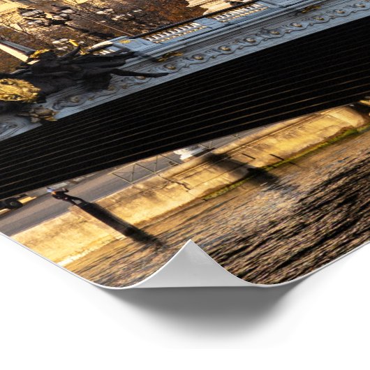 Pont Alexandre III en Grand Palais in het gouden u Poster (Hoek)