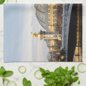 Pont Alexandre III en Grand Palais in het gouden u Theedoek (Gevouwen)