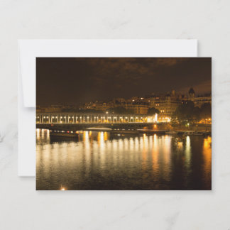 Pont de Bir-Hakeim in Parijs bij nacht Briefkaart