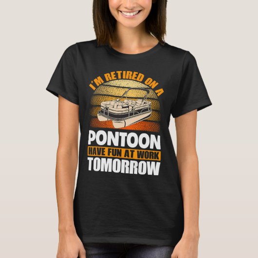 Pontoon Queen Pontoon Boat Seats Gepensioneerd Pon T-shirt (Voorkant)