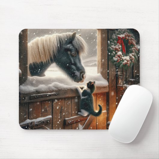 Pony en kitten in de kerststal muismat (Met muis)