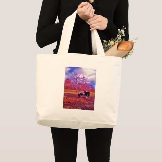 PONY IN EEN RAINBOW gekleurd veld Grote Tote Bag (Voorkant (product))