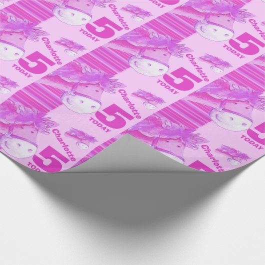 Pony kind 5e verjaardagstreep cadeaupapier (Hoek)