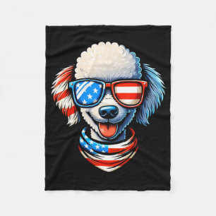 Poodle-hond draagt Usa-vlag zonnebril Patriottisch Fleece Deken