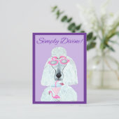 Poodle met een Roze Flamingo Drank Briefkaart (Staand voorkant)