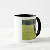 Poodle playfrisbei mok (Voorkant rechts)